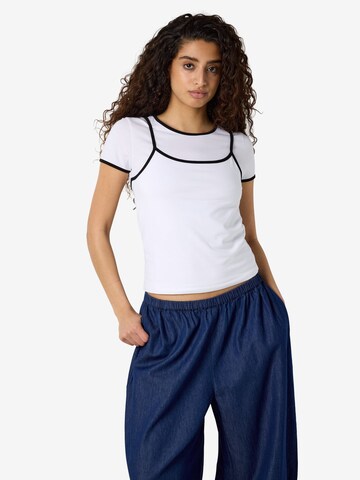 Haut Noisy may en blanc