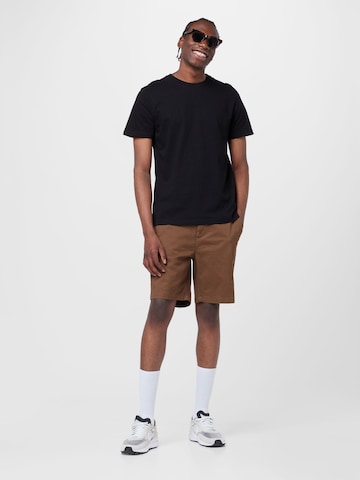 TOPMAN Slimfit Shorts in Braun