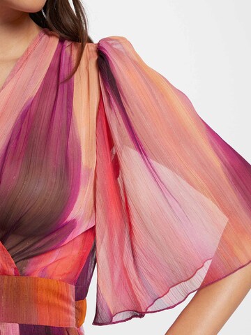 Morgan Obleka | mešane barve barva