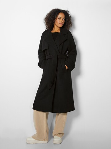 Manteau mi-saison Bershka en noir