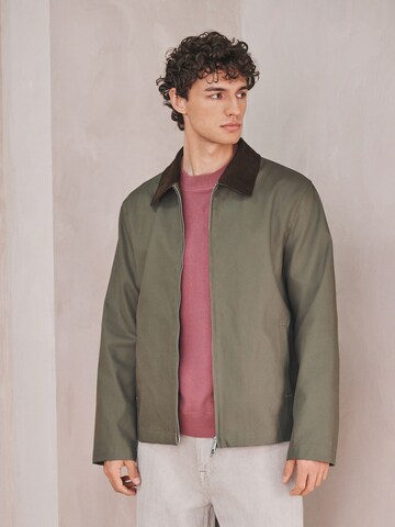 Veste mi-saison Next en vert : devant