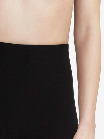 Chantelle Spodnie modelujące w kolorze czarny