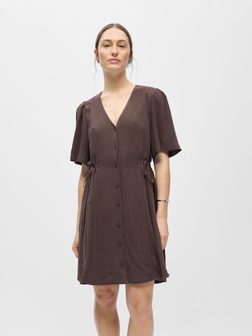 OBJECT Kjole i brun: forside