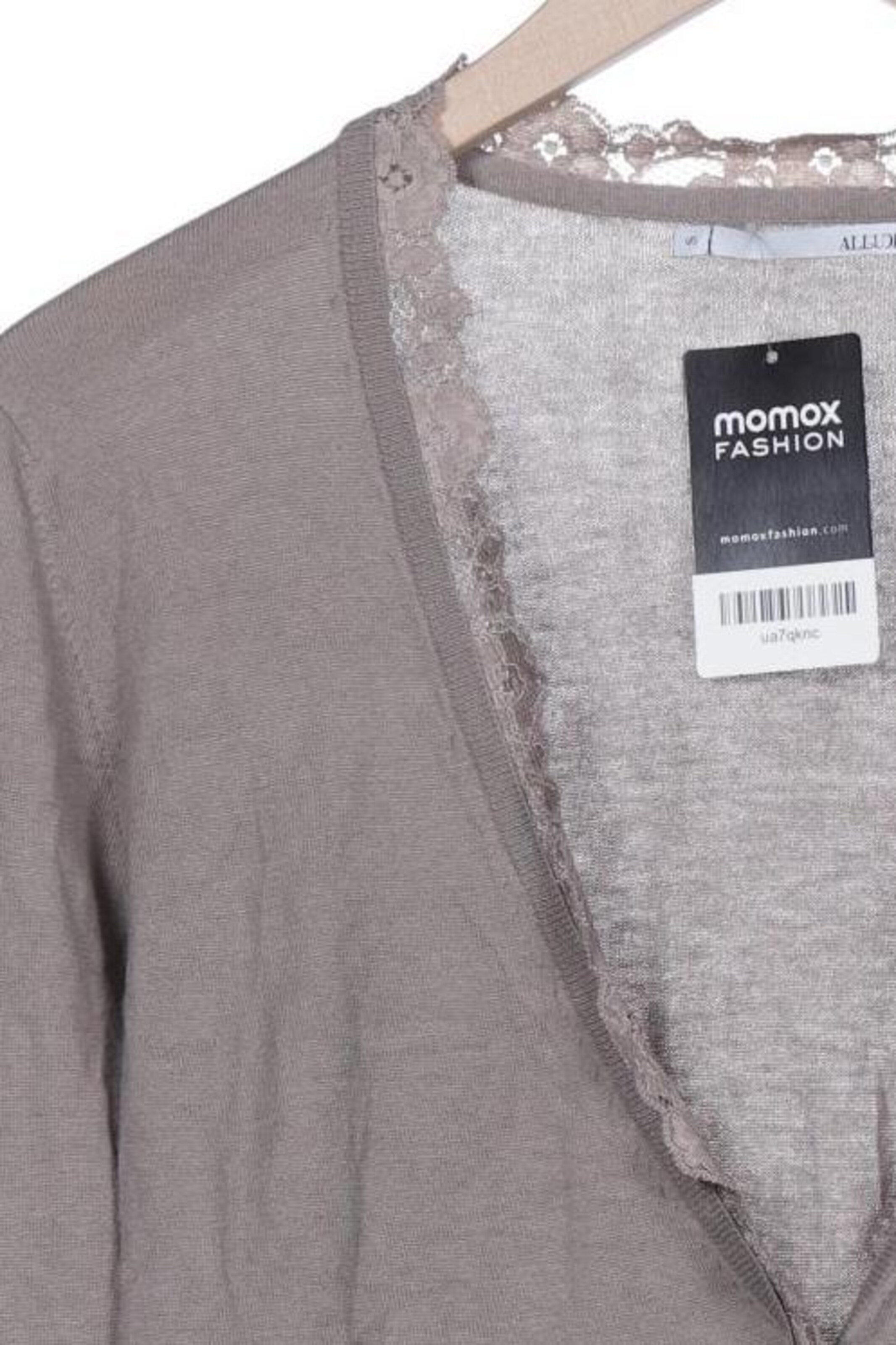 Allude Sweater & Cardigan in S in Beige