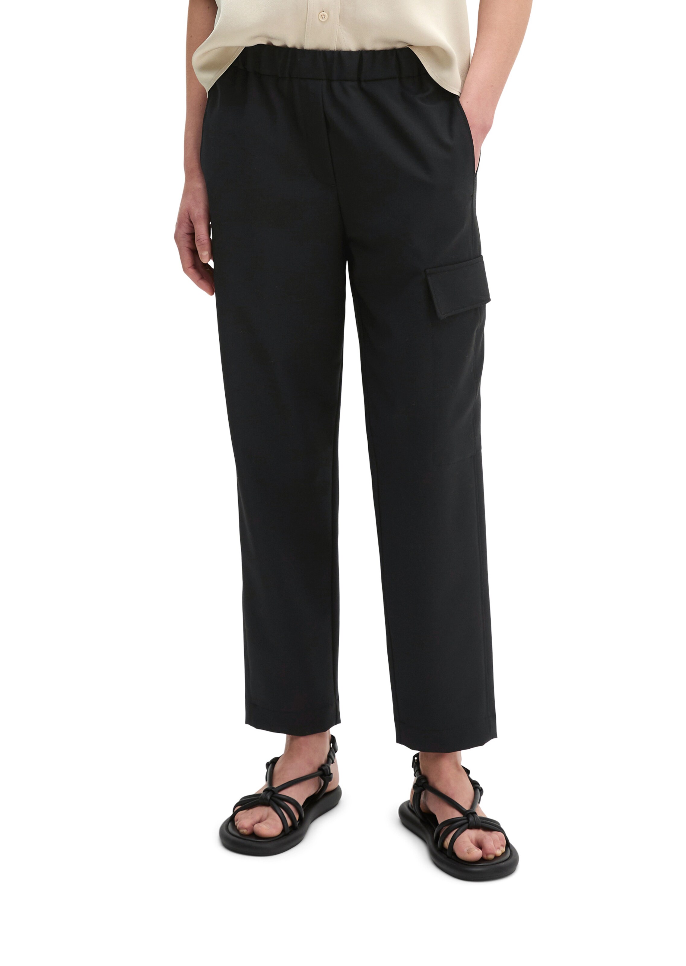 Marc O'Polo Regular Cargo trousers in Black: front