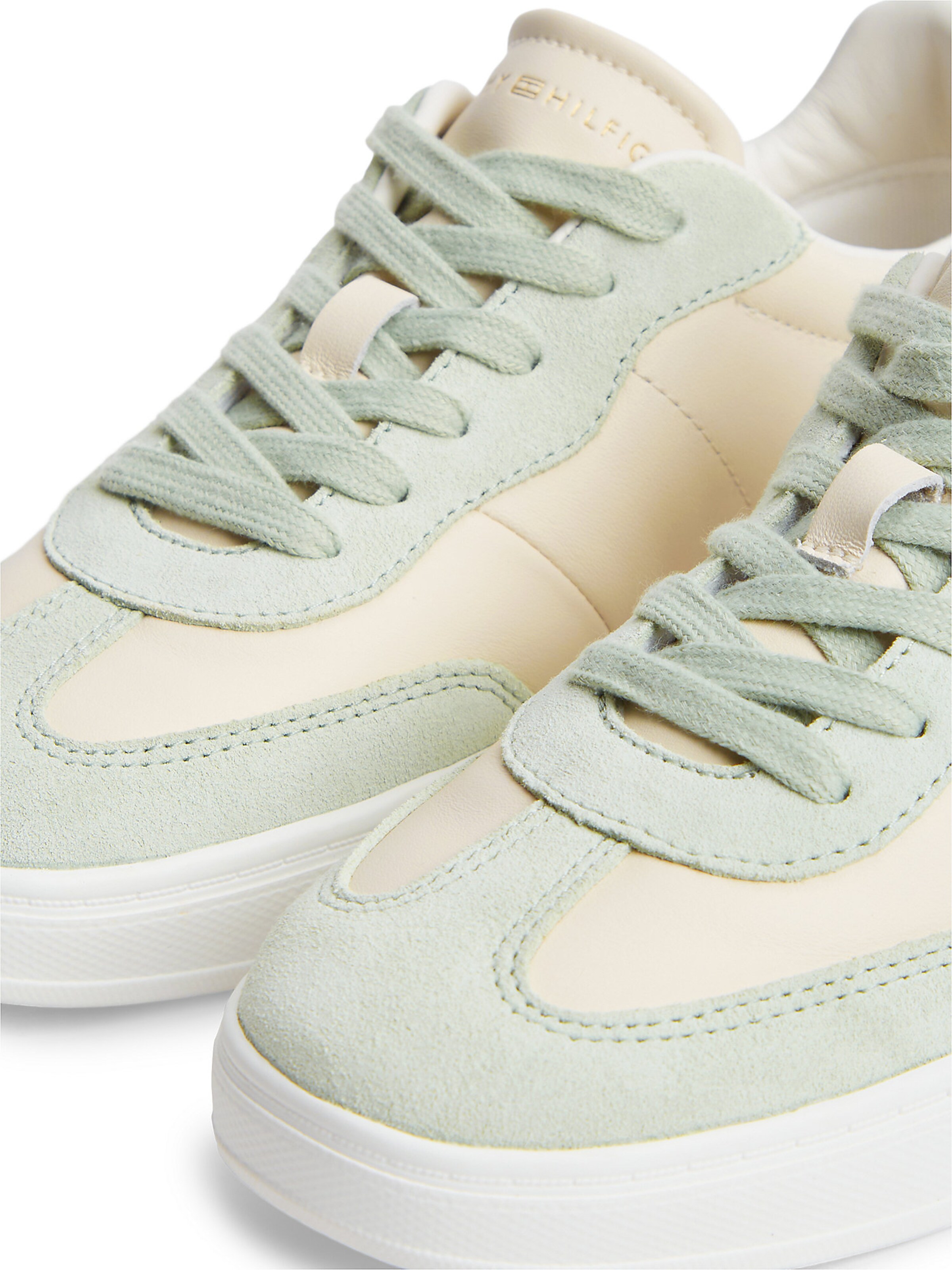 TOMMY HILFIGER Sneaker in Beige