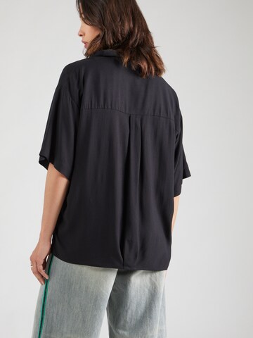 MonkiBluza - crna boja