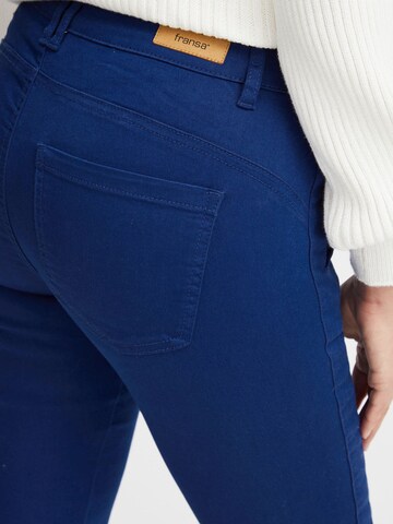 Coupe slim Jean 'Max' Fransa en bleu
