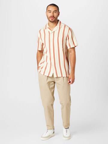 TOPMAN Regular Fit Skjorte i beige