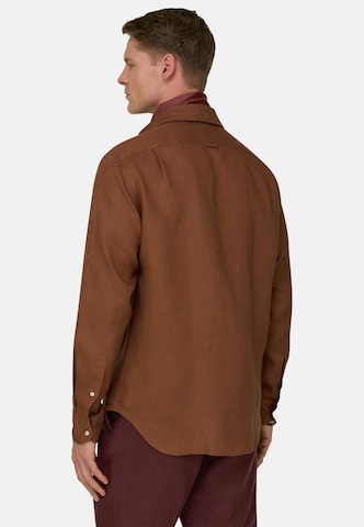 Coupe regular Chemise Boggi Milano en rouge