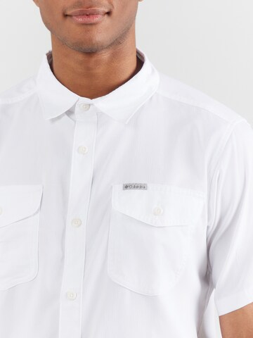 COLUMBIA Regular Fit Funktionshemd 'Utilizer™ II' in Weiß