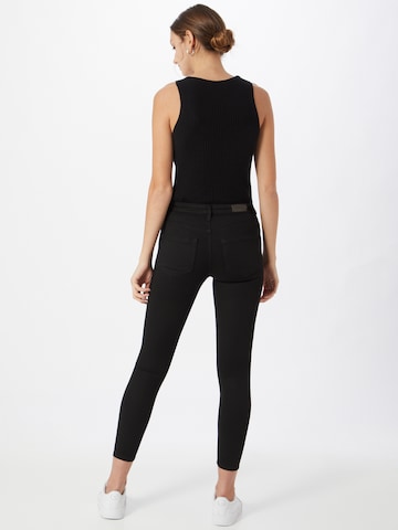 ONLY Skinny Jeans 'Yasmin' in Black