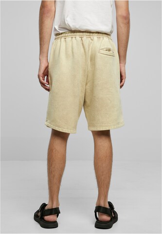 Urban Classics Loosefit Shorts in Beige