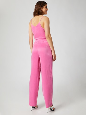 Wide leg Pantaloni con pieghe di Guido Maria Kretschmer Women in rosa