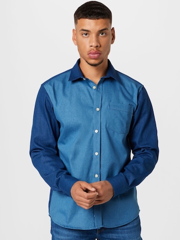 Coupe regular Chemise forét en bleu : devant