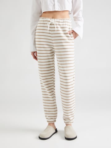 PIECES Tapered Pants 'CHILLI' in White: front