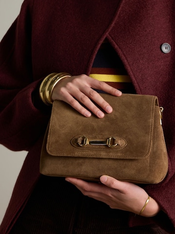 MANFIELD Schoudertas in Bruin: voorkant