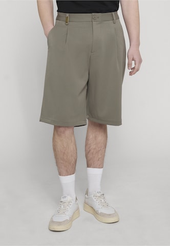 2Y Studios Regular Shorts 'Renzo' in Grün: Vorderseite