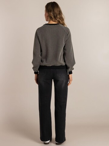 IVY BEAU Trui 'IVY Beau Sabien top zwart/wit' in Zwart