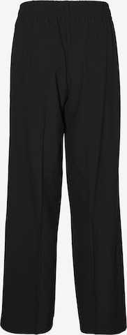 Wide Leg Pantalon à plis 'SADIASUI' VERO MODA en noir