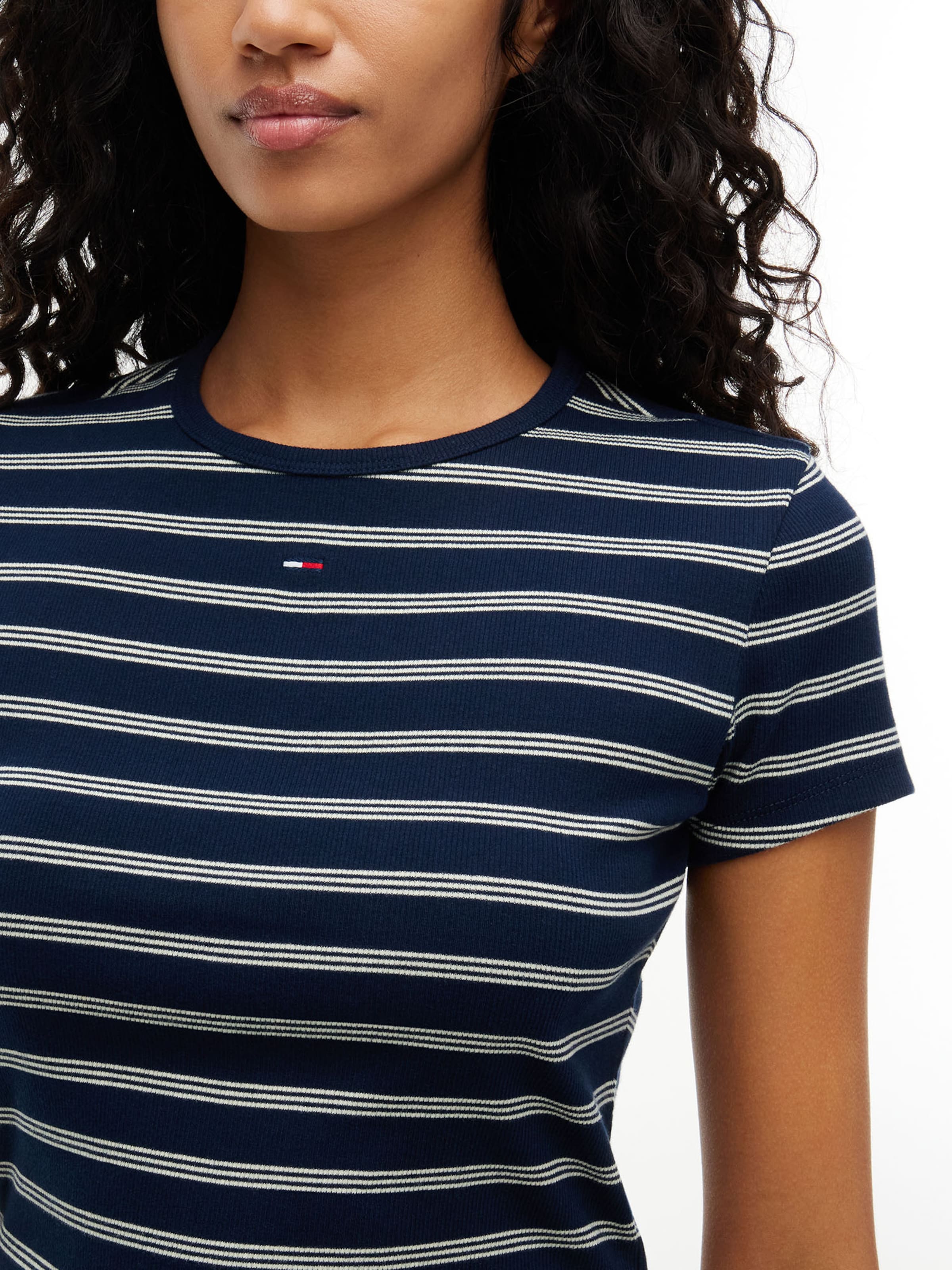 Tommy Jeans Shirt 'ESSENTIAL' in Blauw