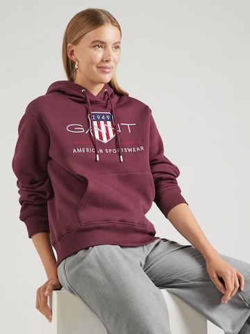 Sweat-shirt GANT en rouge : devant