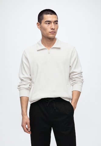 s.Oliver Sweatshirt in White: front