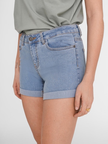 Noisy may Slimfit Shorts in Blau