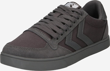 Sneaker bassa 'Slimmer Stadil' di Hummel in grigio: frontale