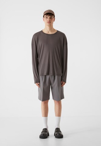 Loosefit Pantaloni con pieghe di Lost Youth in grigio