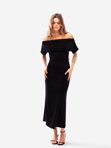 THE-ARE - Vestido em preto: frente