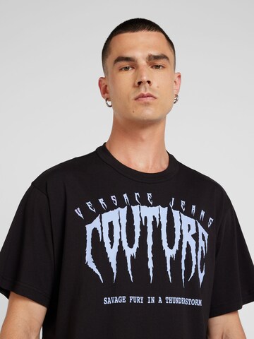 Tricou de la Versace Jeans Couture pe negru