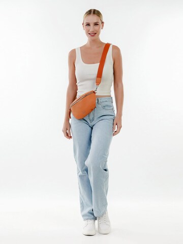 Tamaris Umhängetasche ' Alessia ' in Orange