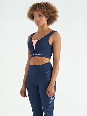 Haut de sport Tommy Life en bleu