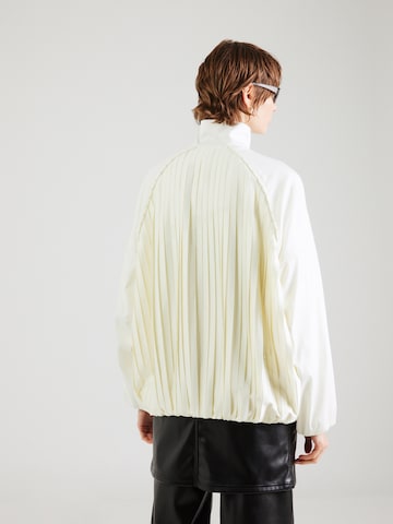 Nike Sportswear - Chaqueta de entretiempo en blanco