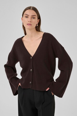 My Essential Wardrobe Gebreid vest 'Huxi' in Bruin: voorkant