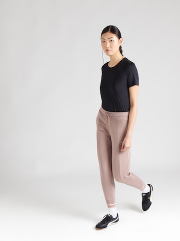 PUMA - Tapered Pantalón deportivo 'CLASS' en beige