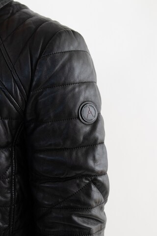 DNR Jackets Between-Season Jacket in Black
