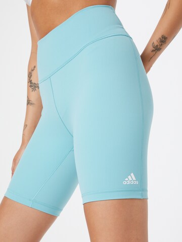 ADIDAS SPORTSWEAR Skinny Shorts in Blau