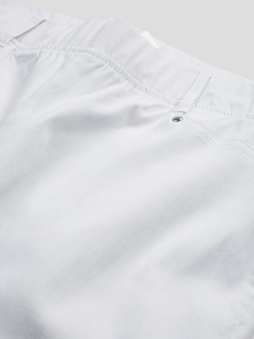 bonprix Slimfit Hose in Weiß