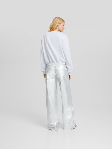 Bershka Zvonové kalhoty Kalhoty – stříbrná