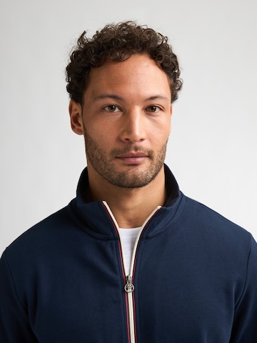 Petrol Industries Кофта на молнии в Синий