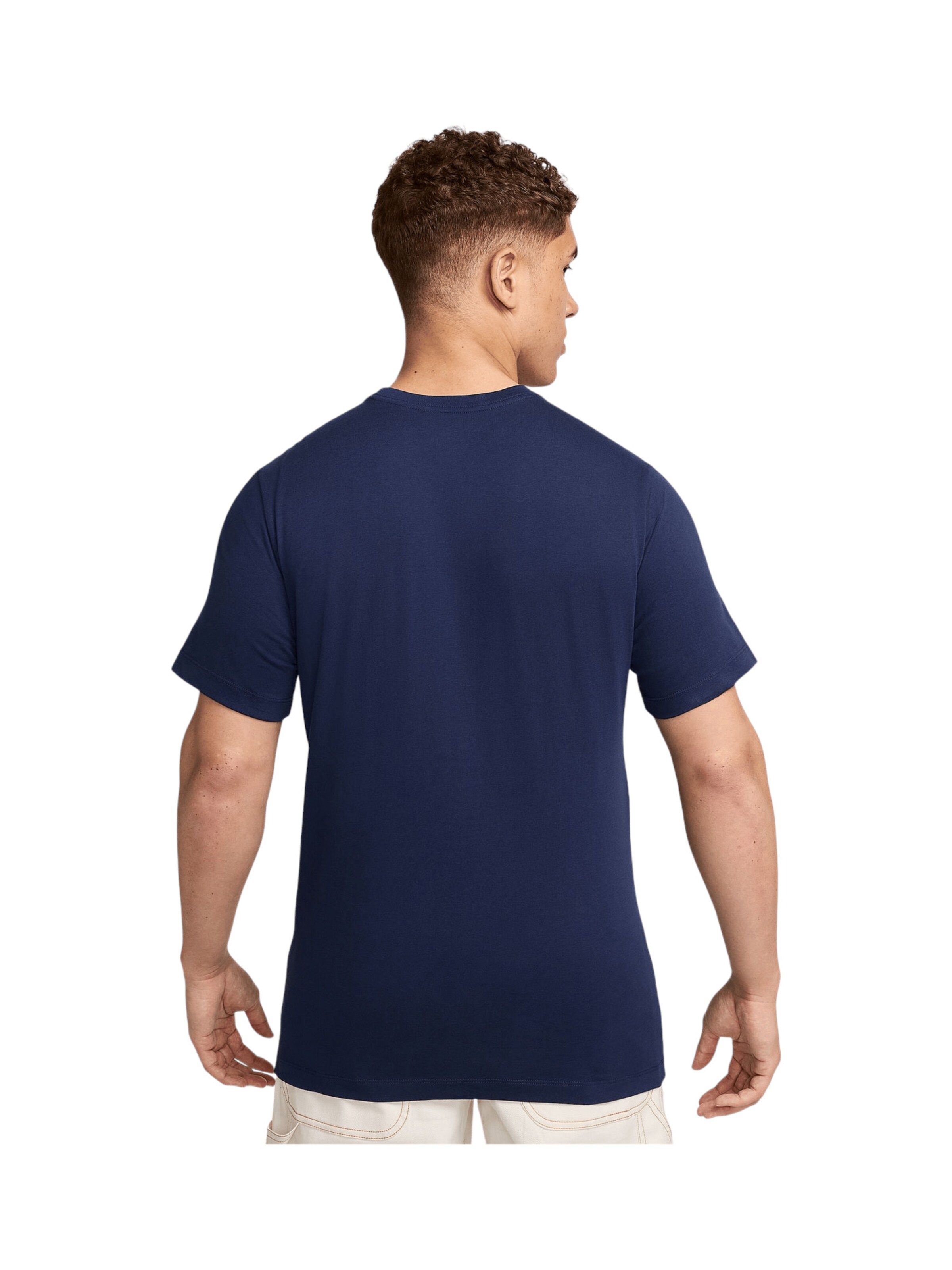 Nike Sportswear Performance shirt in Blue