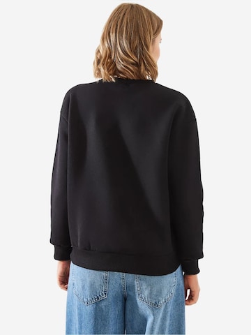 Bianco Lucci - Sweatshirt em preto