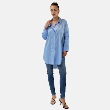 Elara Shirt dress in Blue: front