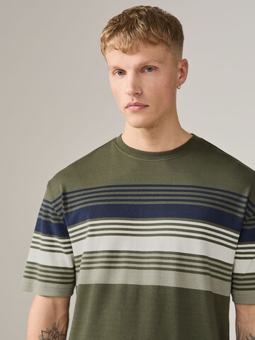 T-Shirt Next en vert