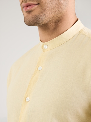 Lindbergh Slim fit Ing - sárga