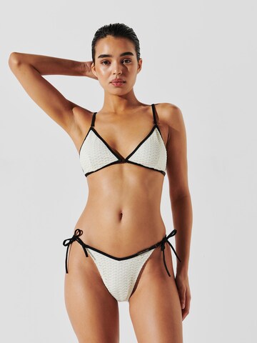 Triangolo Top per bikini di Karl Lagerfeld in beige: frontale