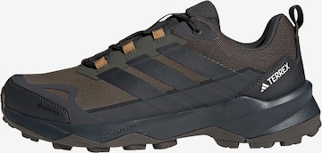 ADIDAS TERREX - Zapatos bajos 'Skychaser Ax5' en verde: frente