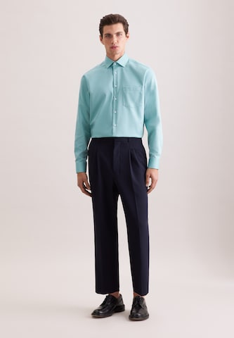 Coupe regular Chemise business 'Schwarze Rose' SEIDENSTICKER en vert